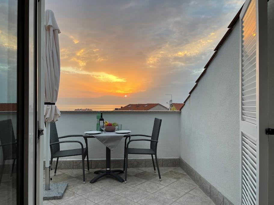 Casa Estancia Studio Apartment نجيفيش المظهر الخارجي الصورة