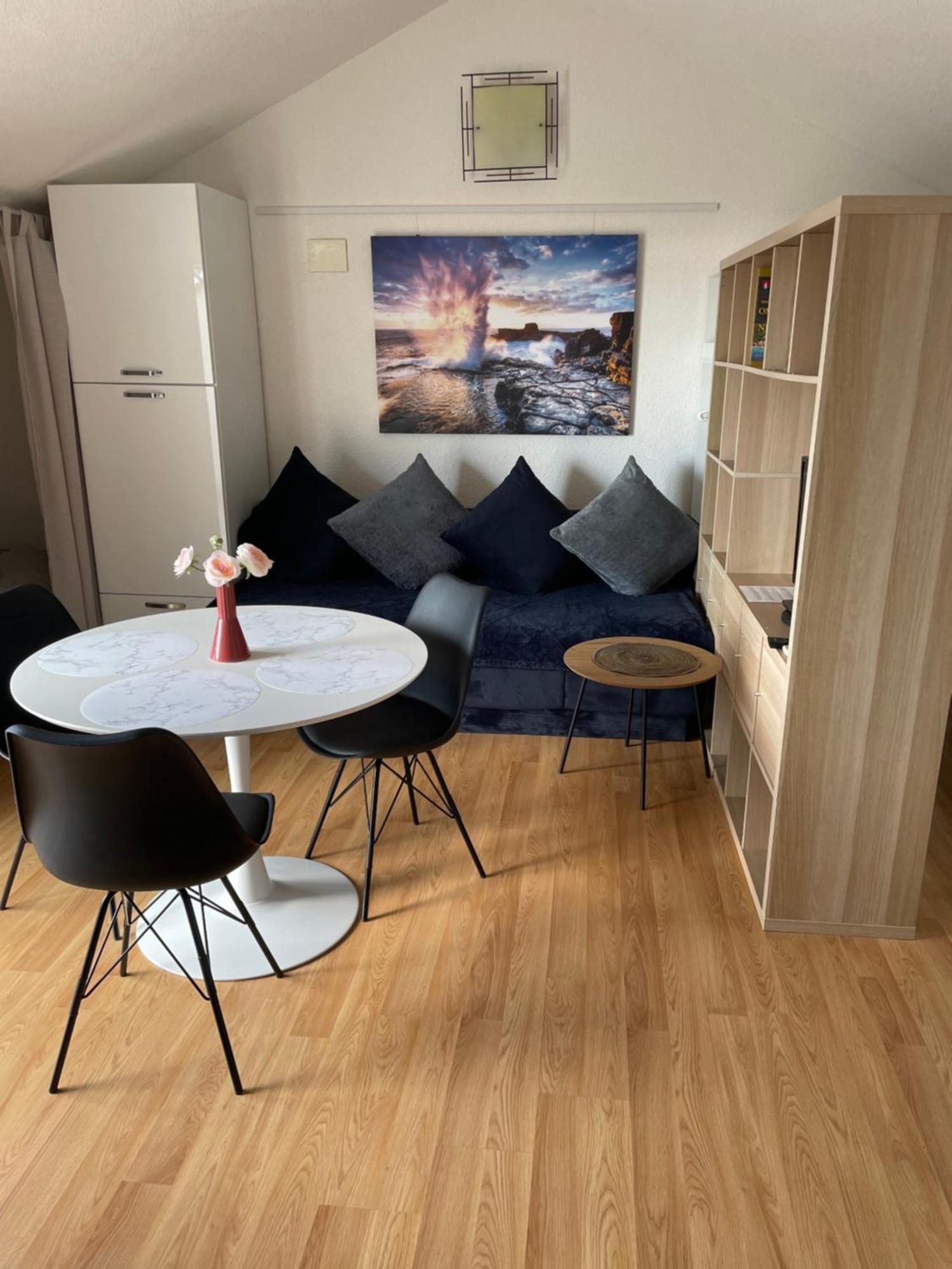 Casa Estancia Studio Apartment نجيفيش المظهر الخارجي الصورة